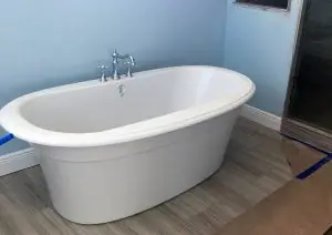 Master Bathroom Tub
