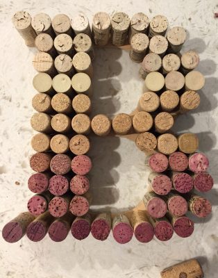 DIY Wine Cork Sign