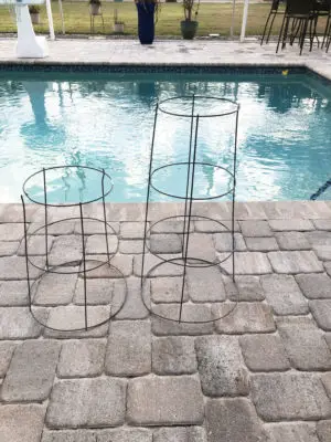 DIY Tomato Cage Planters