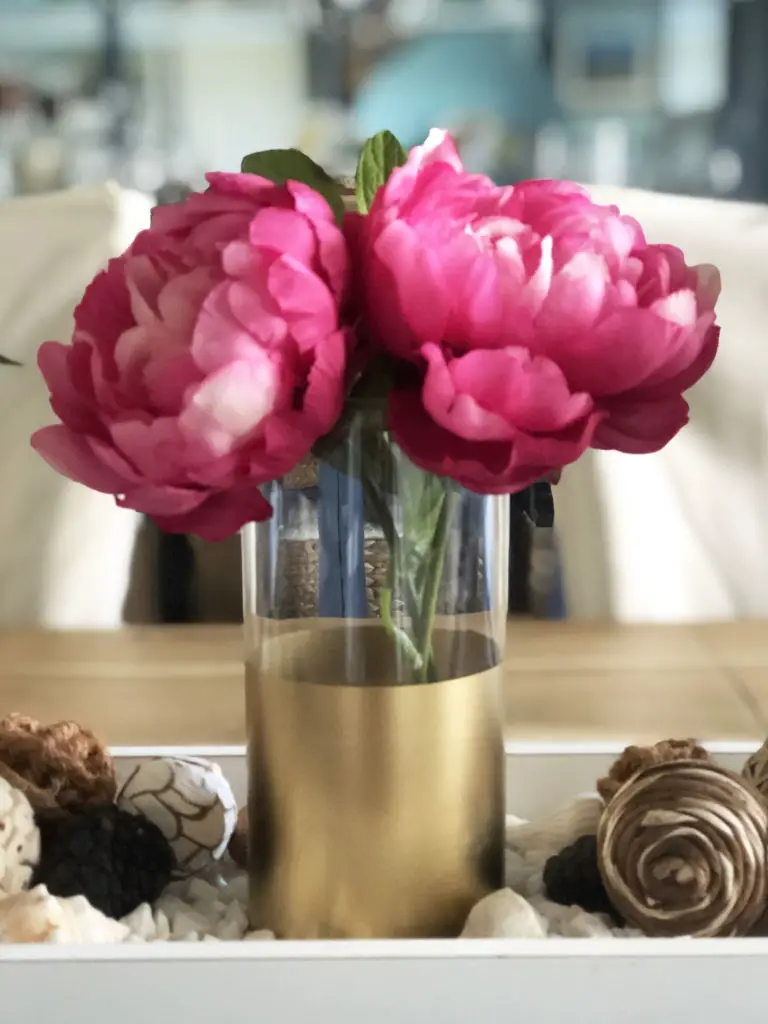 Dollar Tree DIY Gold Dipped Vases