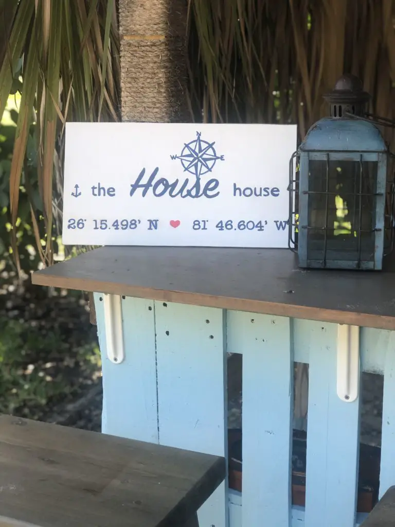 DIY Farmhouse Sign