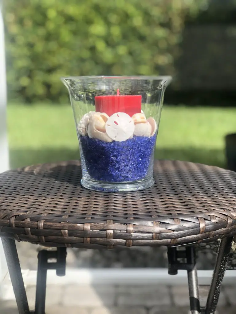 Easy and Quick Patriotic Centerpiece