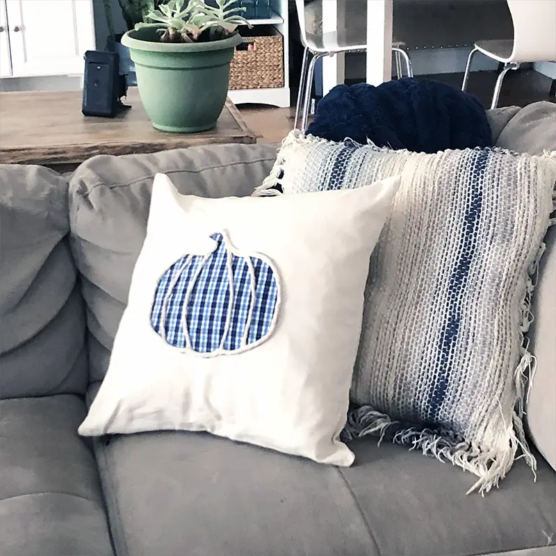 DIY Plaid Pumpkin Pillows